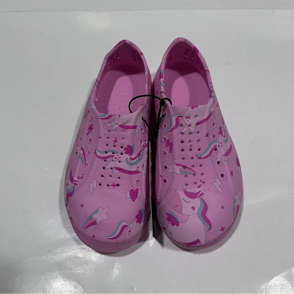 NWT Chatties shoes